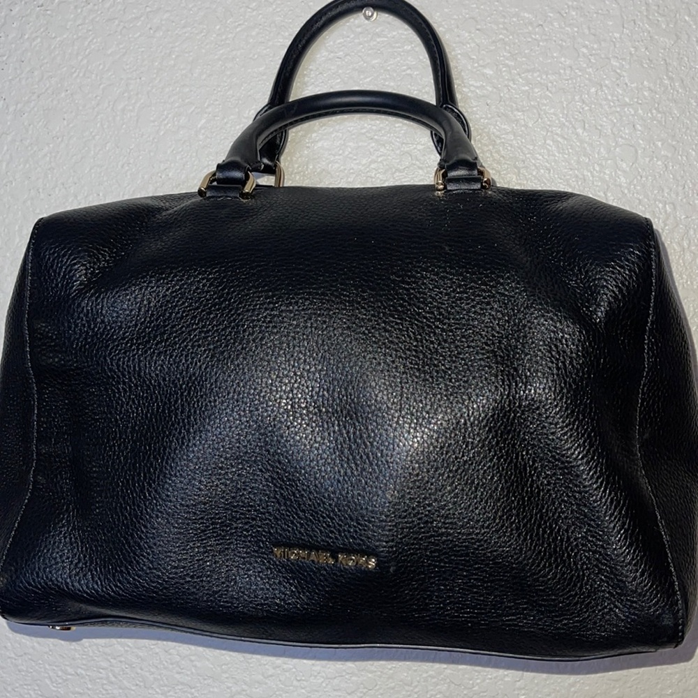 Michael Kors black pebbled leather purse